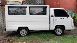 2011 Mitsubishi L300 for sale in Valenzuela