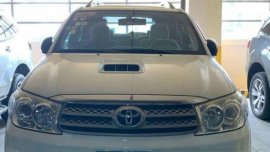 Sell 2nd Hand 2011 Toyota Fortuner at 80000 km in Silang