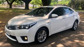 Selling 2nd Hand Toyota Altis 2015 at 50000 km in San Fernando