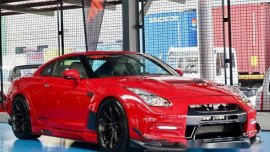 Red Nissan Gt-R 2010 at 13453 km for sale