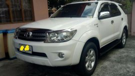 Selling Toyota Fortuner Automatic Gasoline in Pasay
