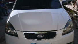 White Kia Rio 2010 at 79000 km for sale in Cebu 