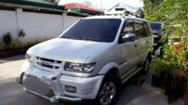 Selling Isuzu Crosswind 2004 at 130000 km in Talisay