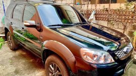 2nd Hand Ford Escape 2013 at 60000 km for sale