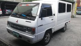 White Mitsubishi L300 2005 for sale Metro Manila 