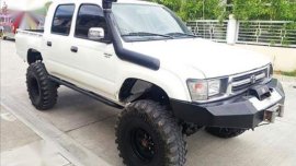2nd Hand Toyota Hilux 2000 for sale in Manila