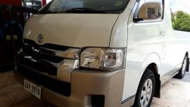 Selling 2nd Hand Toyota Grandia 2014 in Silang