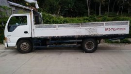Selling White Isuzu Nhr 2000 Truck Manual Diesel 