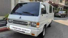 Selling Mitsubishi L300 2005 Manual Diesel in Quezon City