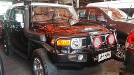 Black Toyota Fj Cruiser 2014 at 38000 km for sale