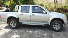 Sell 2nd Hand 2010 Isuzu D-Max Manual Diesel in Cagayan de Oro