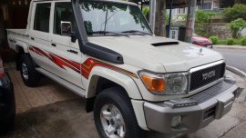 Sell White 2019 Toyota Land Cruiser Manual Diesel in Quezon City
