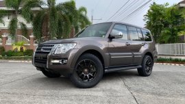 Sell 2nd Hand 2015 Mitsubishi Pajero Automatic Diesel in Manila