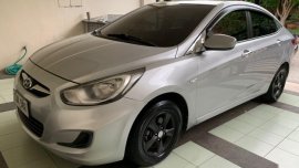 Selling Hyundai Accent 2012 in Parañaque