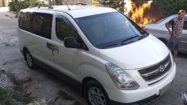 Sell 2nd Hand 2010 Hyundai Grand Starex Manual Diesel in Las Piñas