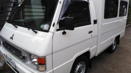 Selling Mitsubishi L300 2015 Manual Diesel in Guiguinto