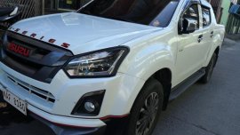 Selling Used Isuzu D-Max 2017 Automatic Diesel at 50000 km in Olongapo