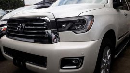 Selling White Toyota Sequoia 2019 in Marikina