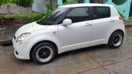 White Suzuki Swift 2007 for sale Automatic