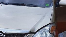 Selling Toyota Avanza 2009 at 123000 km in Angeles