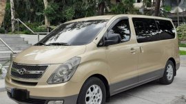 Selling Gold Hyundai Starex 2011 in Quezon City