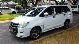 Sell 2nd Hand 2005 Toyota Innova Manual Gasoline at 110000 km in Manila