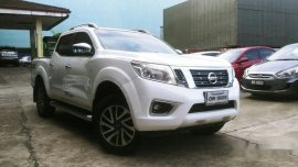 White Nissan Navara 2017 at 17640 km for sale