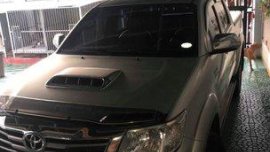 Selling Silver Toyota Hilux 2013 Manual Diesel in Manila