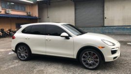 Selling 2nd Hand Porsche Cayenne 2012 in Pasig
