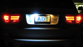 How to Replace a Failing License Plate Light