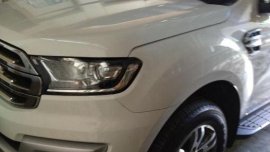 Selling 2nd Hand Ford Everest 2017 in Daraga