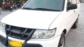 Selling 2nd Hand Isuzu Crosswind 2013 in Pateros