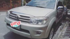 Sell 2nd Hand 2010 Toyota Fortuner at 70000 km in Pasig