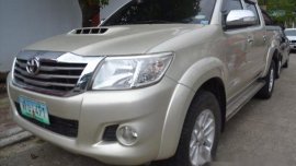 Selling Toyota Hilux 2013 at 48000 km in Manila