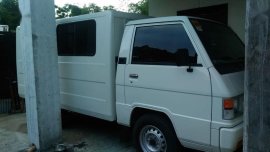 Sell 2nd Hand 2017 Mitsubishi L300 Manual Diesel at 4300 km in Palo