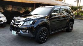Selling Black Isuzu Mu-X 2016 in Cainta
