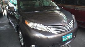 Grey Toyota Sienna 2013 for sale in Manila