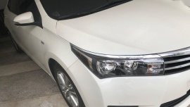 2nd Hand Toyota Corolla Altis 2015 Automatic Gasoline for sale in Marikina