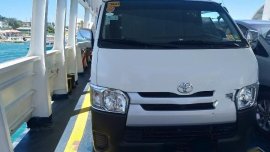 2nd Hand Toyota Hiace 2015 Manual Diesel for sale in Meycauayan