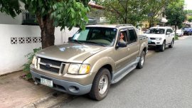 Selling Ford Explorer 2003 at 118814 km in Cainta