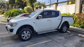 Selling Mitsubishi Strada 2013 Manual Diesel in Muntinlupa