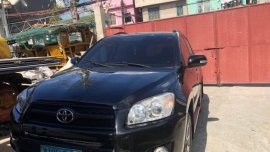 Selling 2nd Hand Toyota Rav4 in Quezon City