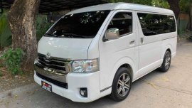 Selling Toyota Hiace 2014 Automatic Diesel in Makati
