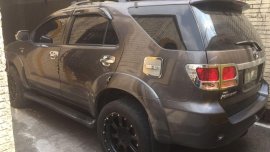 Selling Toyota Fortuner 2005 Automatic Diesel in Quezon City