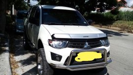 Selling Mitsubishi Strada 2014 Truck in Cavite 
