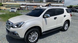 Selling Isuzu Mu-X 2019 Automatic Diesel in Pasig