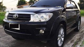Selling Toyota Fortuner 2011 at 80000 km in Angeles