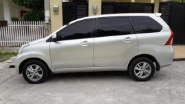 Selling Toyota Avanza 2012 Automatic Gasoline in Quezon City