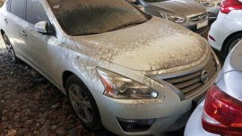Silver Nissan Altima 2015 at 16000 km for sale in Makati