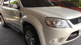 Sell White 2010 Ford Escape Automatic in Angeles 